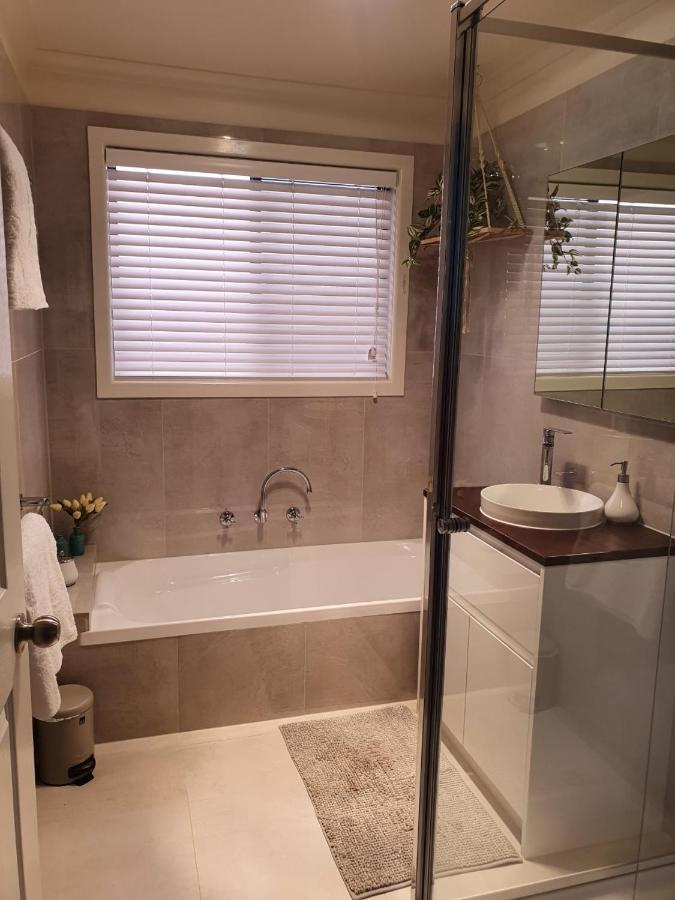 Abalone Guest Accommodation Lakes Entrance Extérieur photo