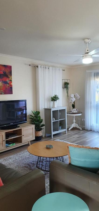 Abalone Guest Accommodation Lakes Entrance Extérieur photo