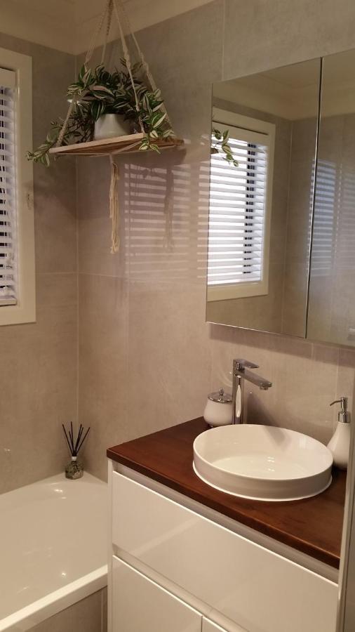 Abalone Guest Accommodation Lakes Entrance Extérieur photo